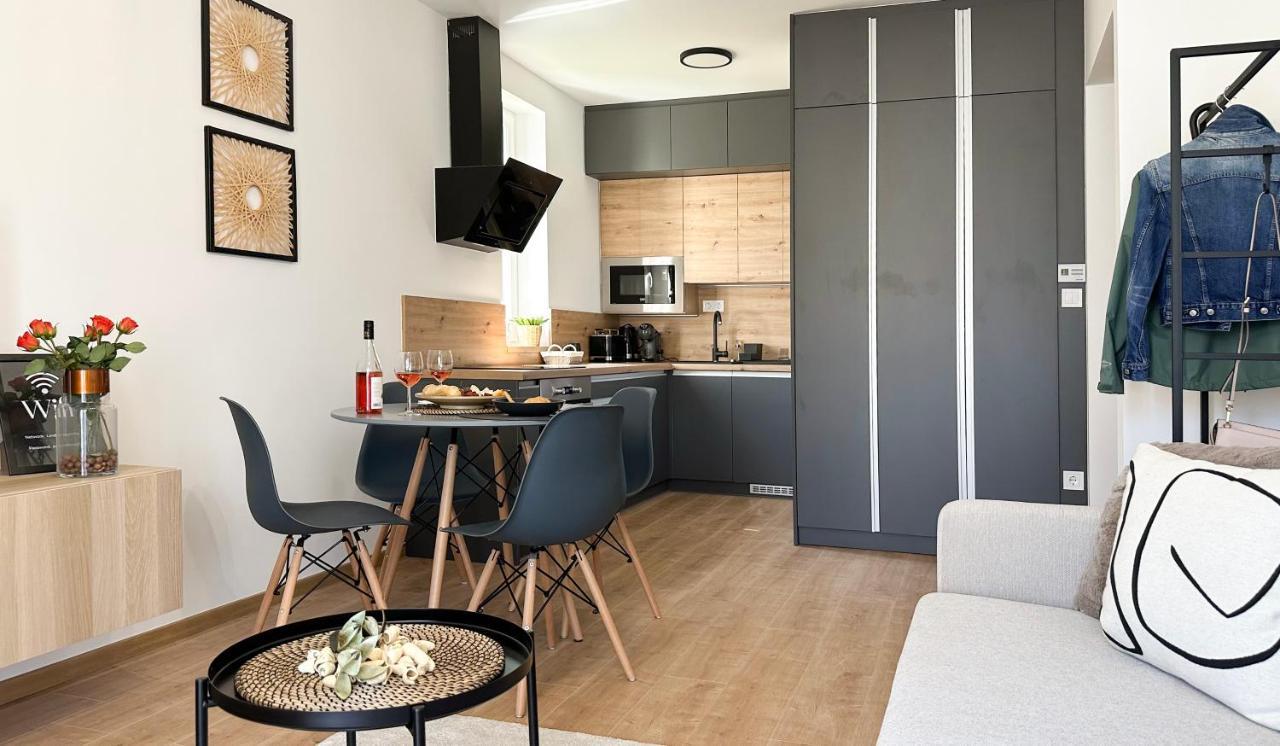 Linden Apartman 002 - Adults Only Mosonmagyaróvár Εξωτερικό φωτογραφία