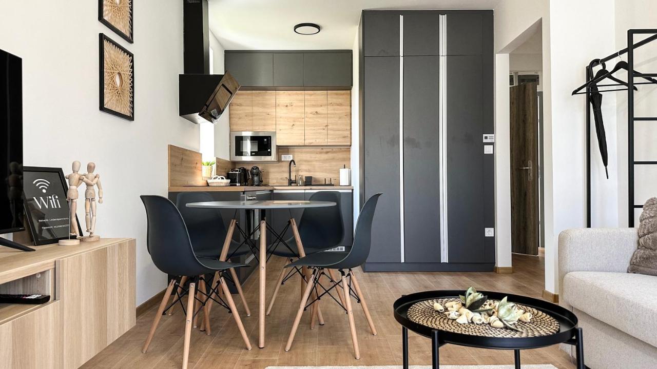 Linden Apartman 002 - Adults Only Mosonmagyaróvár Εξωτερικό φωτογραφία